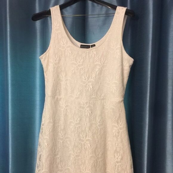 White Lace Metaphor Dress!!!- NWOT! - Picture 3 of 5